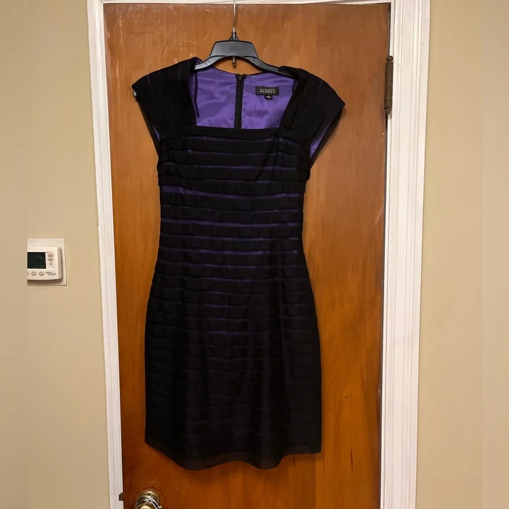 Adrianna Papell Black Ruffle Layer Cap Sleeve Sheath Dress. Spring Size 4.   FC